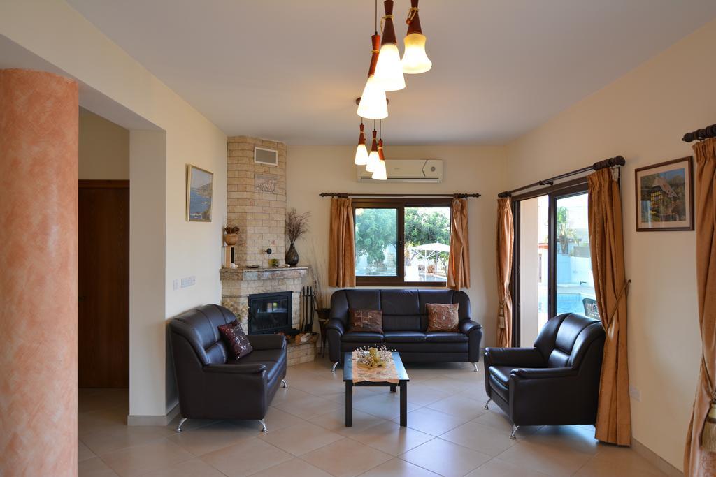 Kalli Villa Pomos Room photo
